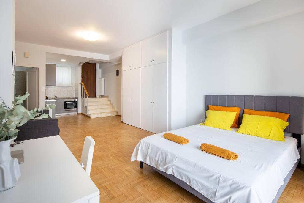 Newly Renovated, Quiet & Central Apartment In Kolonaki Aten Exteriör bild